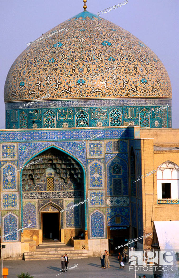 Stock Photo: Sheykh Lotfollah Mosque. Emam Khomeini Square. Esfahan. Iran.
