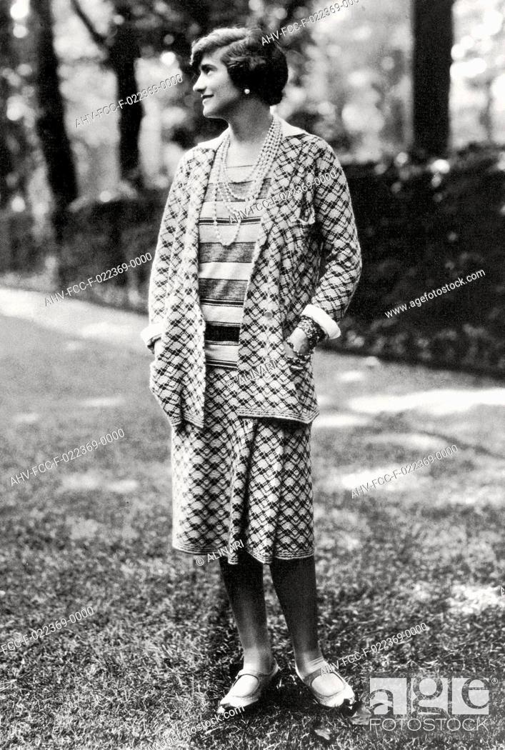 Meget sur by at fortsætte Portrait of the young designer, Coco Chanel, shot 1910-1920 ca, Stock  Photo, Picture And Rights Managed Image. Pic. AHV-FCC-F-022369-0000 |  agefotostock