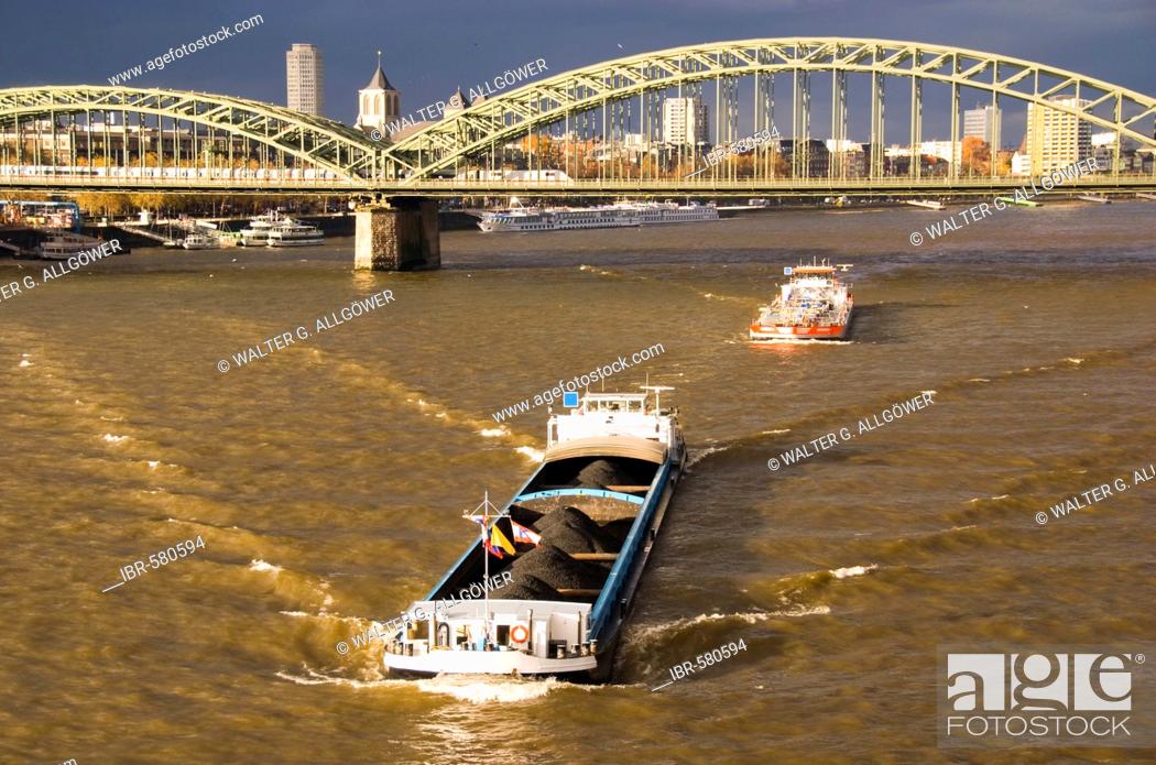 Stock Photo: Rhine and Hohenzollern bridge, Cologne, North Rhine-Westphalia, Germany.