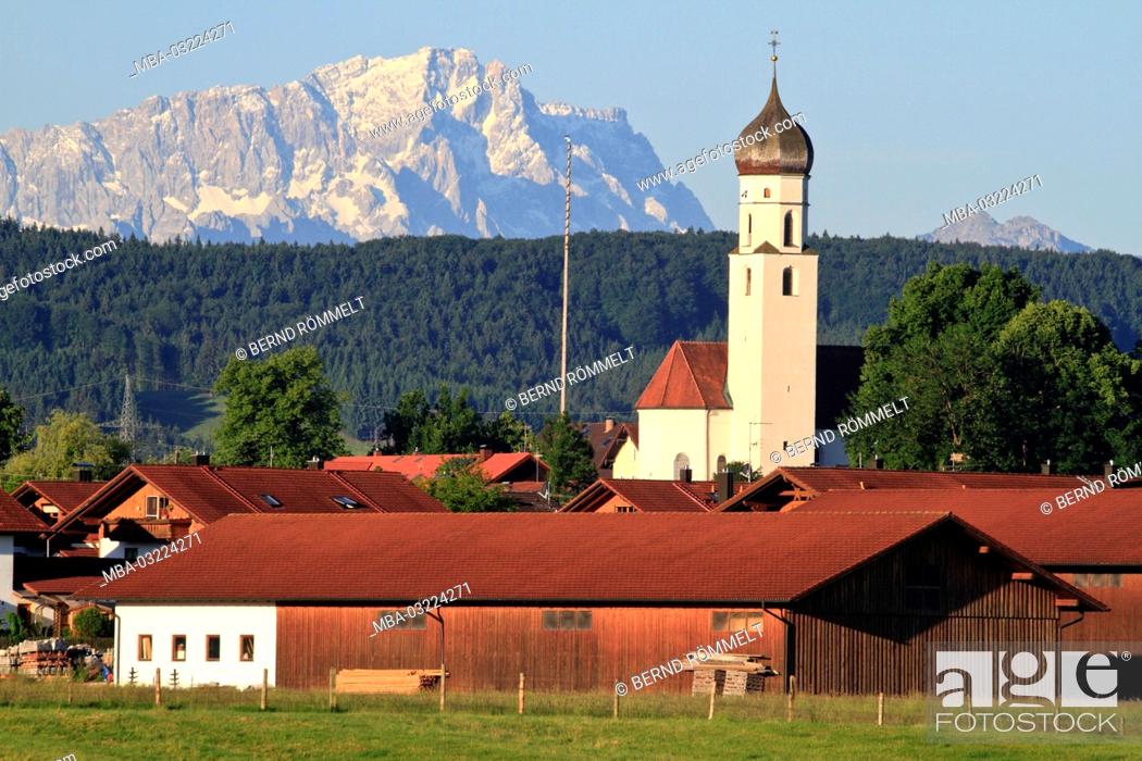 Stock Photo: Germany, Bavaria, Upper Bavaria, Pfaffenwinkel region, 'Blaues Land', Antdorf, Zugspitze, church Saint Peter and Paul,.
