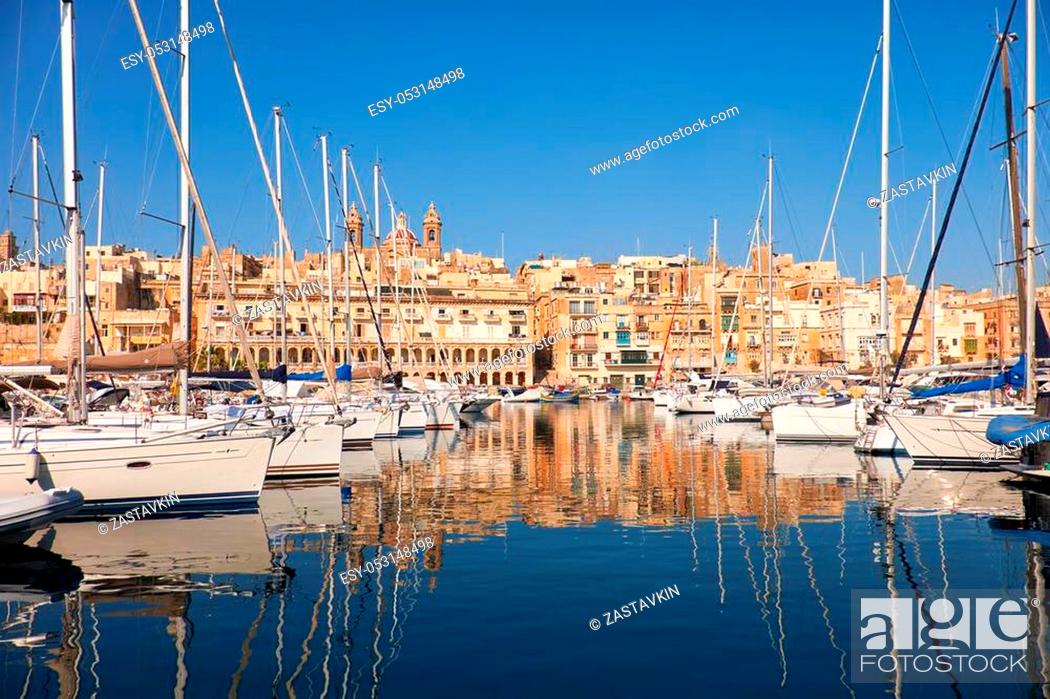 Stock Photo: View on yachts in Malta bay Dahla tad-Dockyard between Senglea and Birgu.