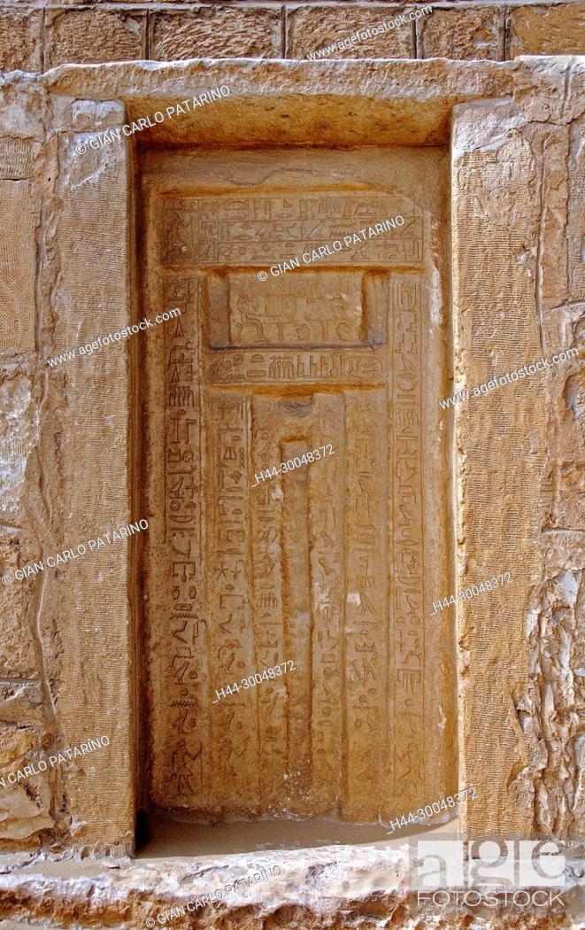 Stock Photo: Saqqara, Cairo, Egypt: pyramid of king Unas (2380-2350 b.Chr.) A false door.