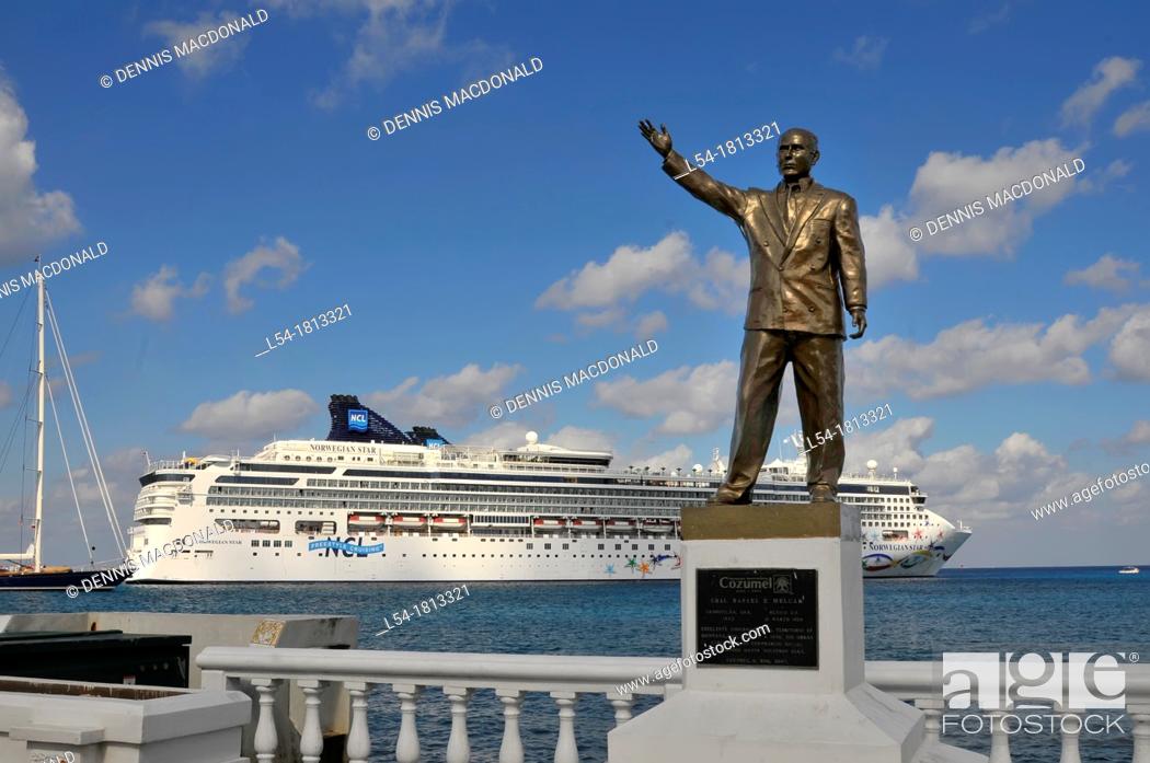 Stock Photo: Statue Rafael Melgar Cruise Ship Cozumel Mexico Caribbean Port.