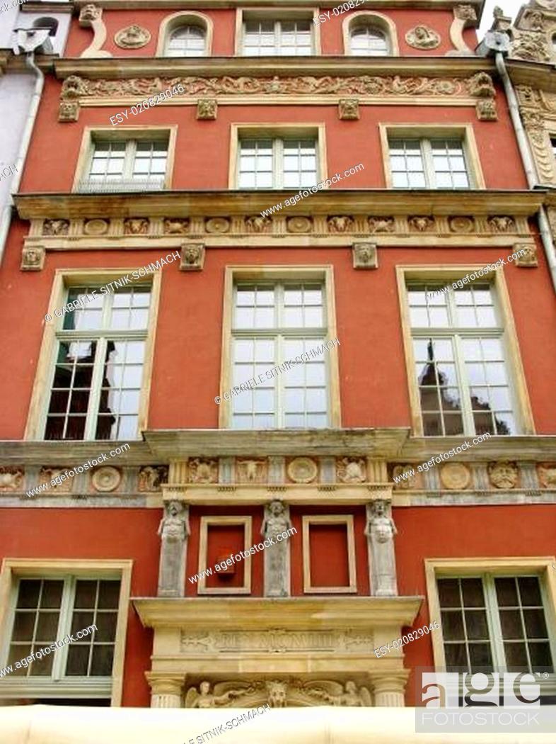 Stock Photo: Hausfassade in Danzig, Gdansk.