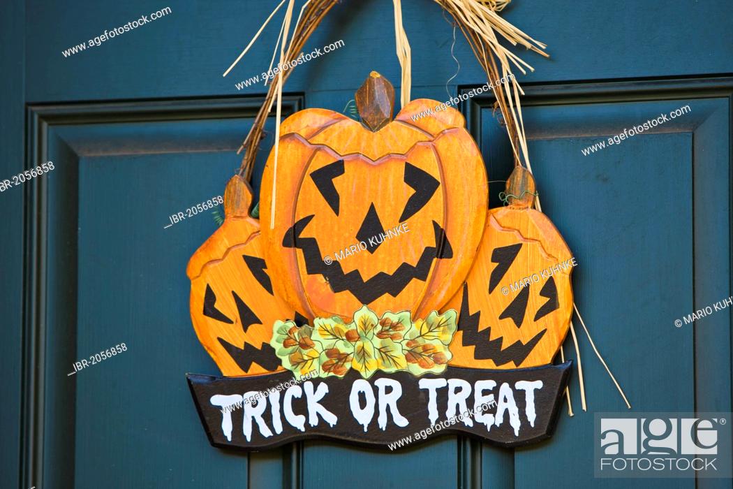 Stock Photo: Halloween decoration on a front door, Boston, Connecticut, New England, USA.