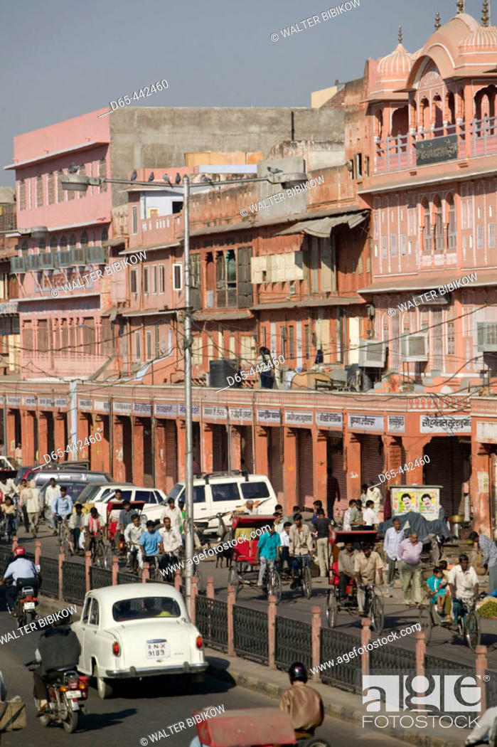 Stock Photo: Traffic. Chandpol Bazaar. Old Jaipur. Jaipur. Rajasthan. India.