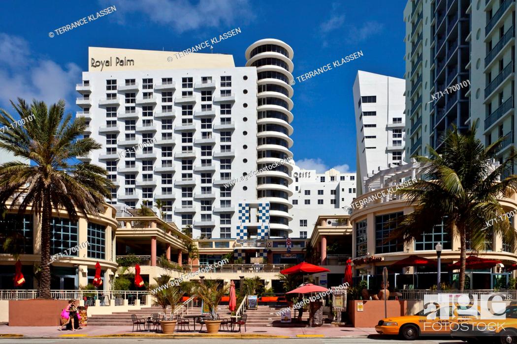 A modern hotel building in the Art Deco region of Miami Beach, Florida,  USA, Foto de Stock, Imagen Derechos Protegidos Pic. K71-1700101 |  agefotostock