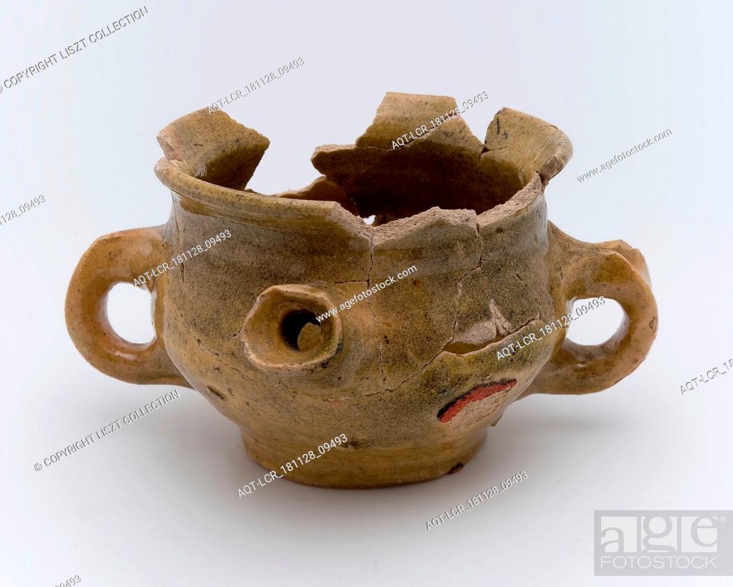 Stock Photo: Pottery room pot, spout, yellow glazed, on stand, cream pot spout pot crockery holder soil find ceramic earthenware glaze lead glaze.