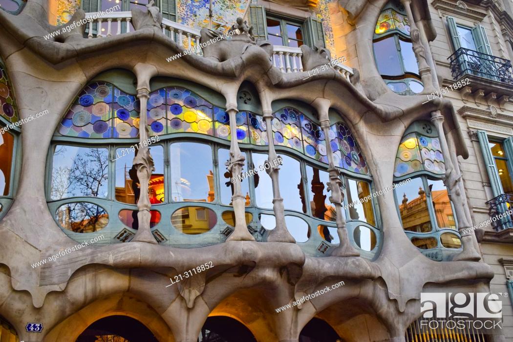 Stock Photo: Casa Battlo, by Gaudi. Barcelona, Catalonia, Spain.