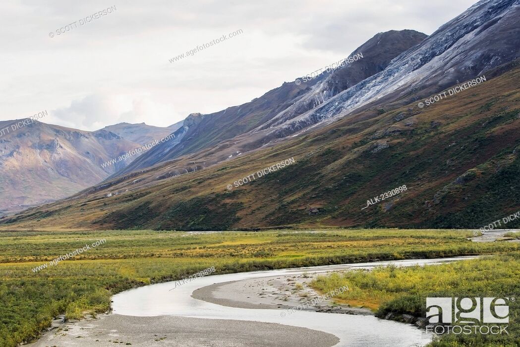 Stock Photo: Scenic view of Brooks Range near Noatak River, Gates of the Arctic National Park, Northwestern Alaska, above the Arctic Circle, Arctic Alaska, summer.