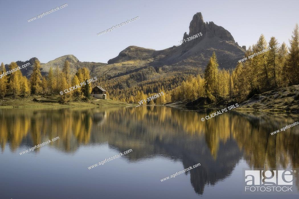 Stock Photo: Federa lake in autumn with Becco di Mezzodì on the background, Cortina d Ampezzo, Belluno, Dolomites, Veneto, Italy.