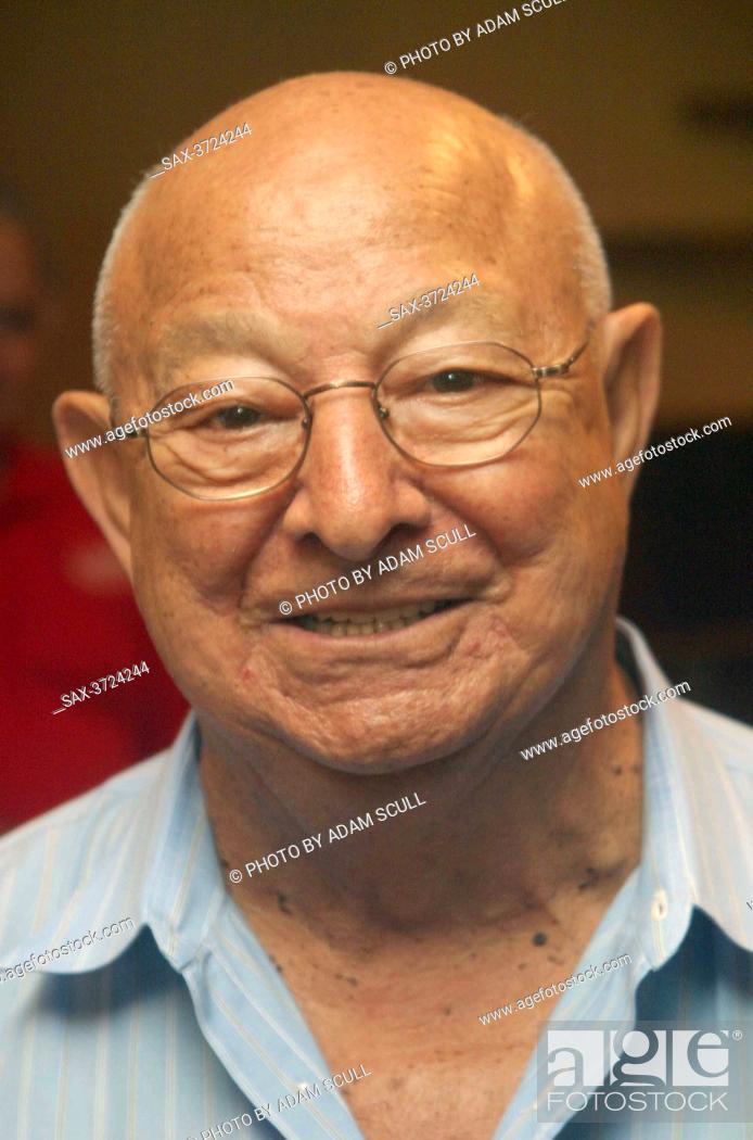Stock Photo: 6-4-2003 Miami, FL.Angelo Dundee announces during a press conference that he will co-train and promote fighter Juan Carlos Gomez (36-0 with 31 KO's) at the.