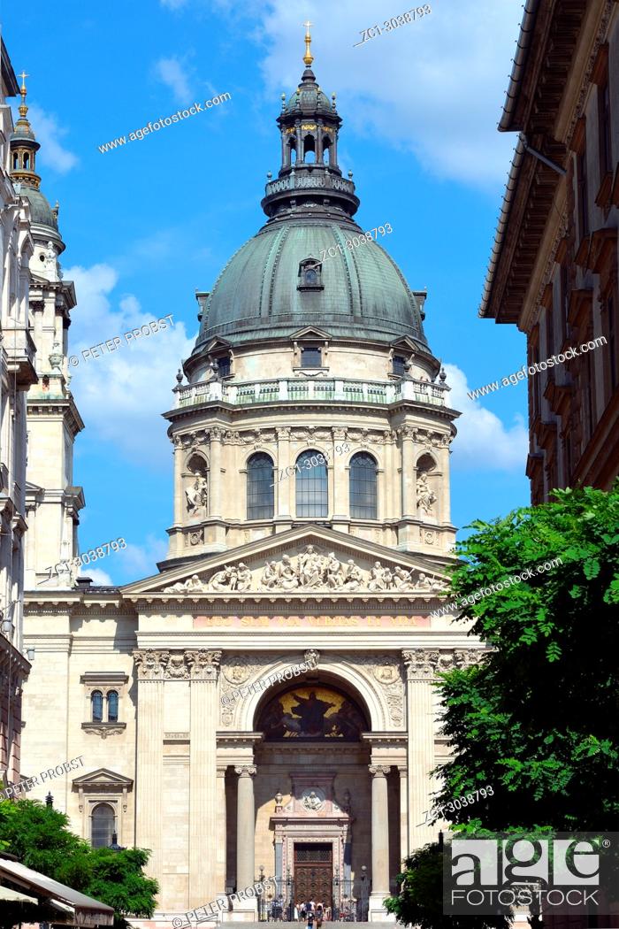 Stock Photo: Basilica of Saint Stephen in the Hungarian capital Budapest - Hungary.