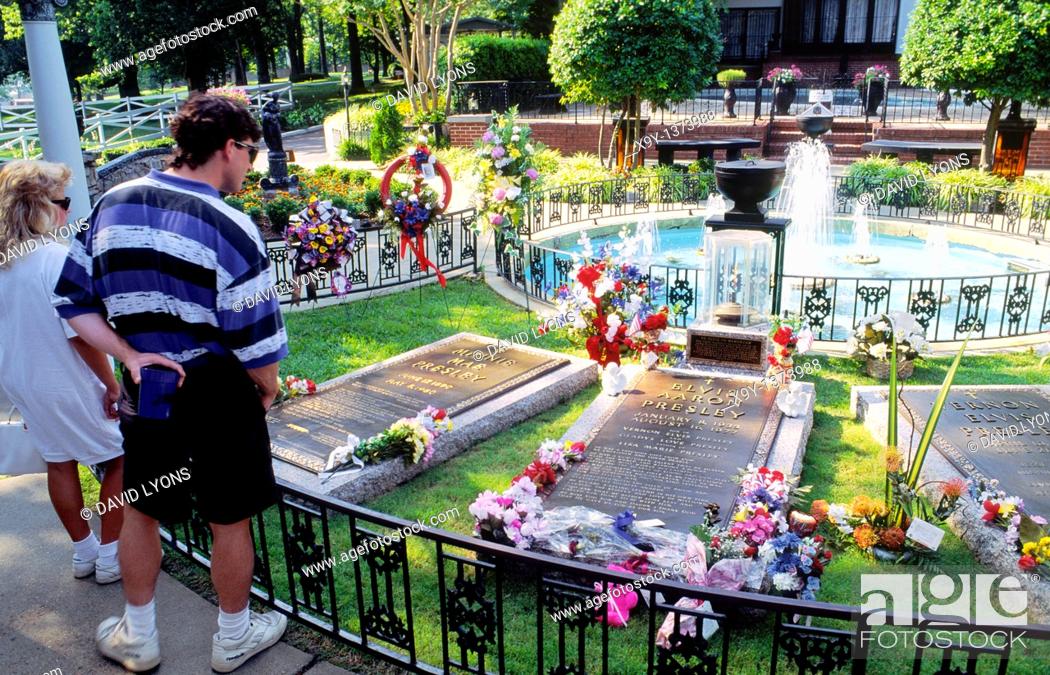 Elvis Presley Grave In The Garden Of Graceland His Home In