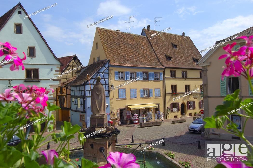Stock Photo: Eguisheim, Place du Chateau, Alsace, Wine Route, Alsace Wine Route, Haut-Rhin, France, Europe.