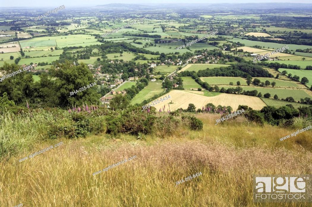 Stock Photo: The Vale of Evesham from the main ridge of the Malvern Hills, Worcestershire, England, United Kingdom, Europe.