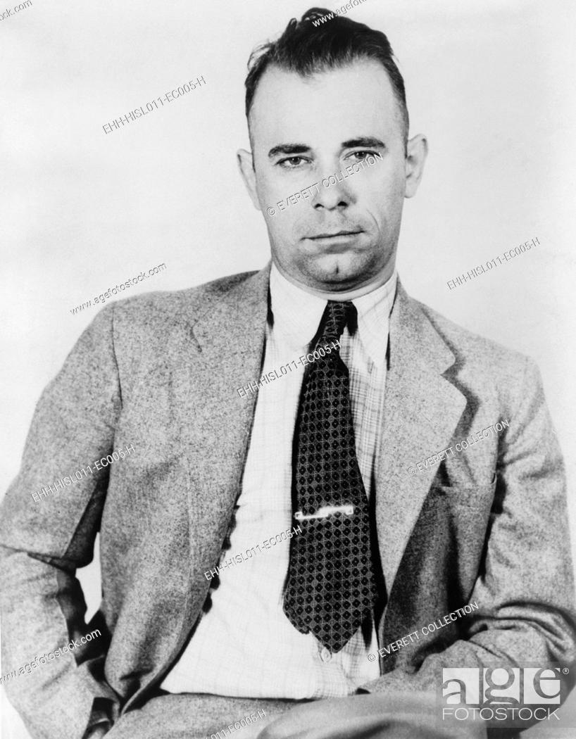 1930s American Bank Robber JOHN DILLINGER Glossy 8x10 Photo Criminal Print 