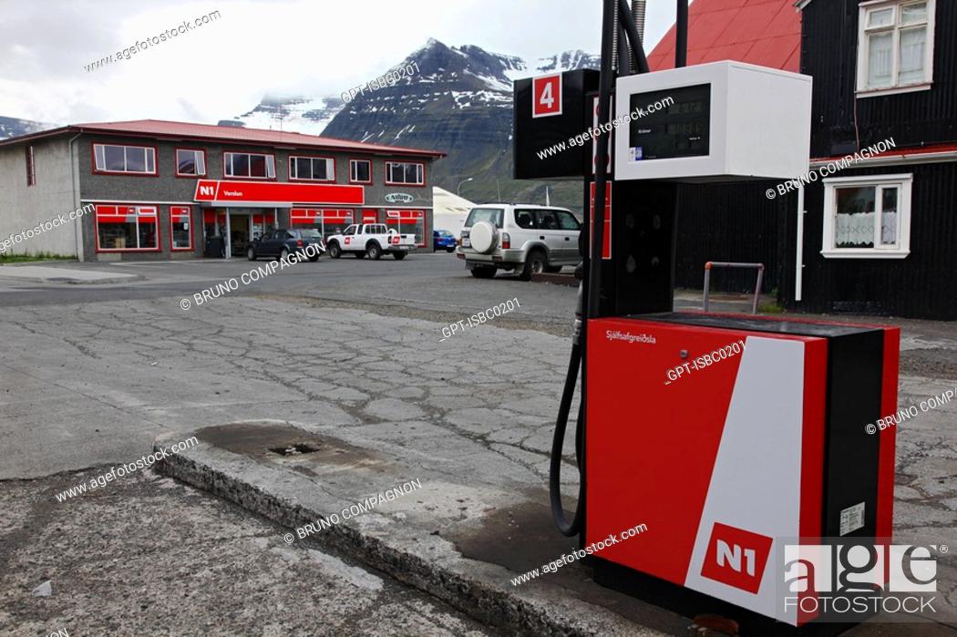 Stock Photo: N1 SERVICE STATION IN THE CITY OF REYDARFJORDUR NEAR THE ALCOA ALUMINUM FACTORY, CONTROVERSIAL PROJECT BECAUSE OF ECOLOGICAL DAMAGE, EASTERN ICELAND, EUROPE.
