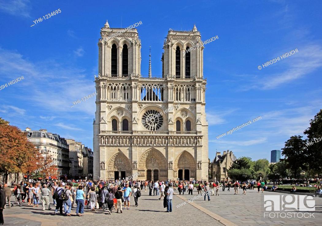 Stock Photo: France, Paris, Notre-Dame Cathedral.