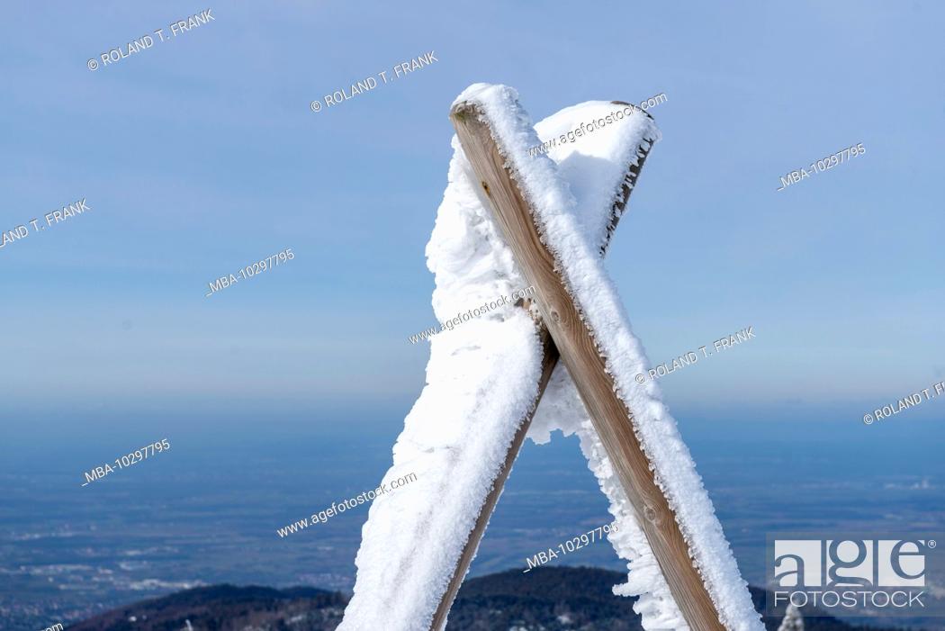 Stock Photo: Germany, Baden-Wuerttemberg, Black Forest, ice and snow flags.