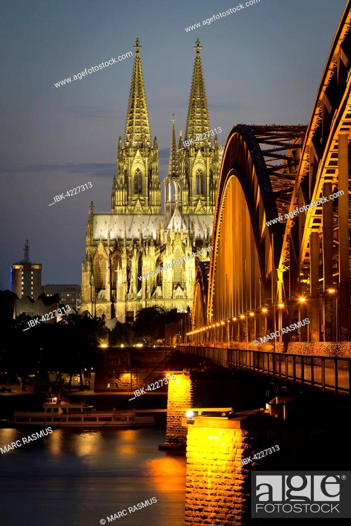 Stock Photo: Cologne cathedral at dusk, Philharmonie, Hohenzollern Bridge, Rhine, Cologne, North Rhine-Westphalia, Germany.