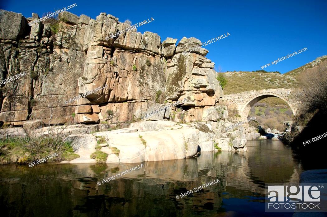 Stock Photo: cliff and bridge.