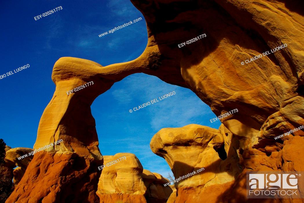Stock Photo: Metate Arch, Devils Garden, Utah.