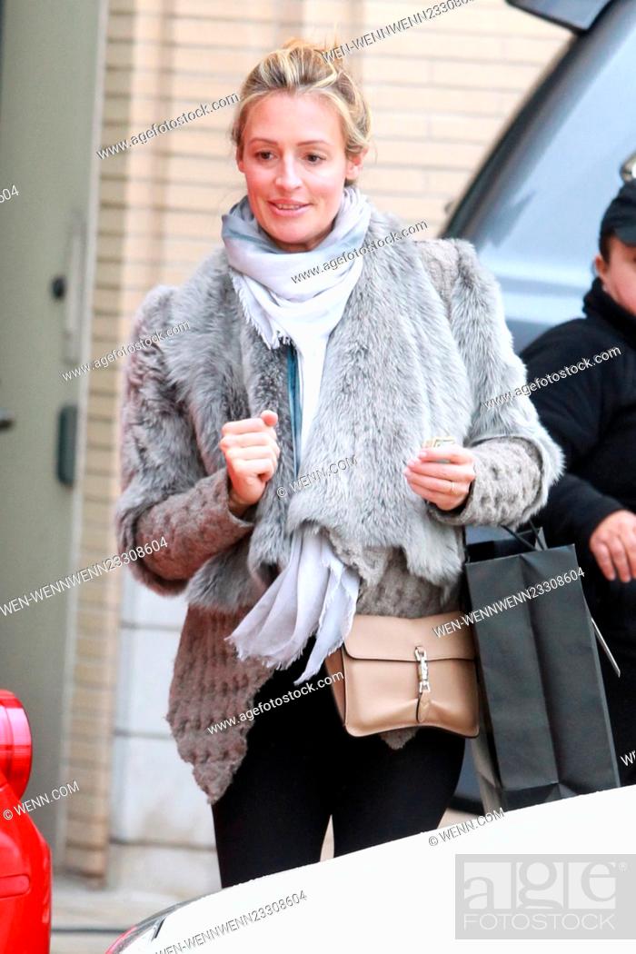 Stock Photo: Pregnant Cat Deeley out on last minute christmas shopping at Barneys in New York in Beverly Hills with her parents Featuring: Cat Deeley Where: Los Angeles.