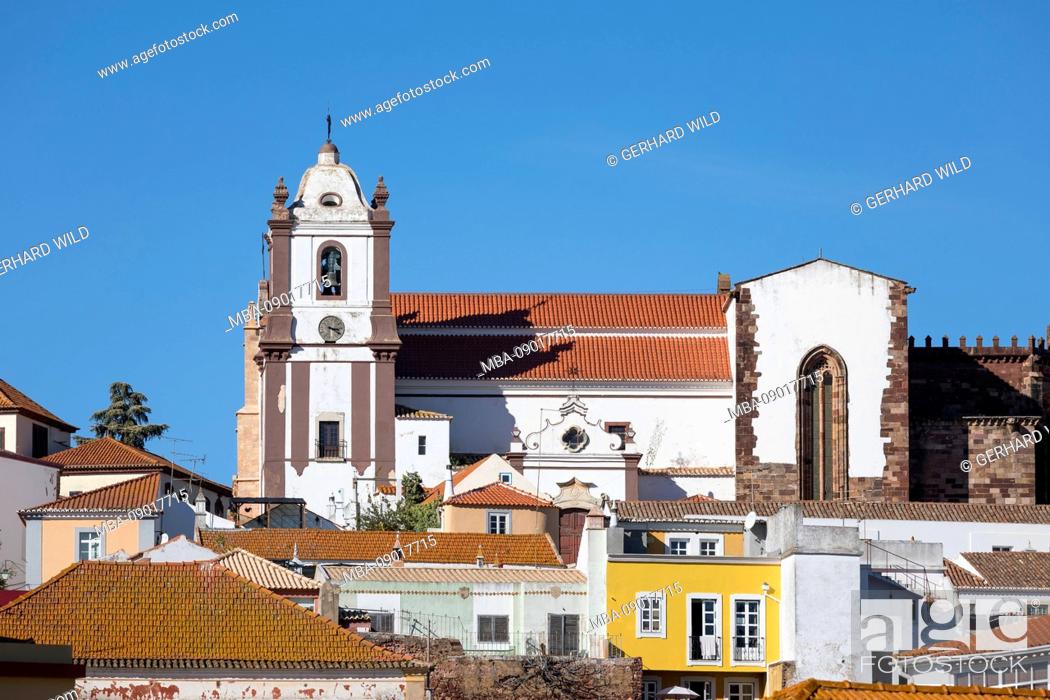 Stock Photo: Old town with cathedral, Silves, Algarve, Faro district, Portugal.