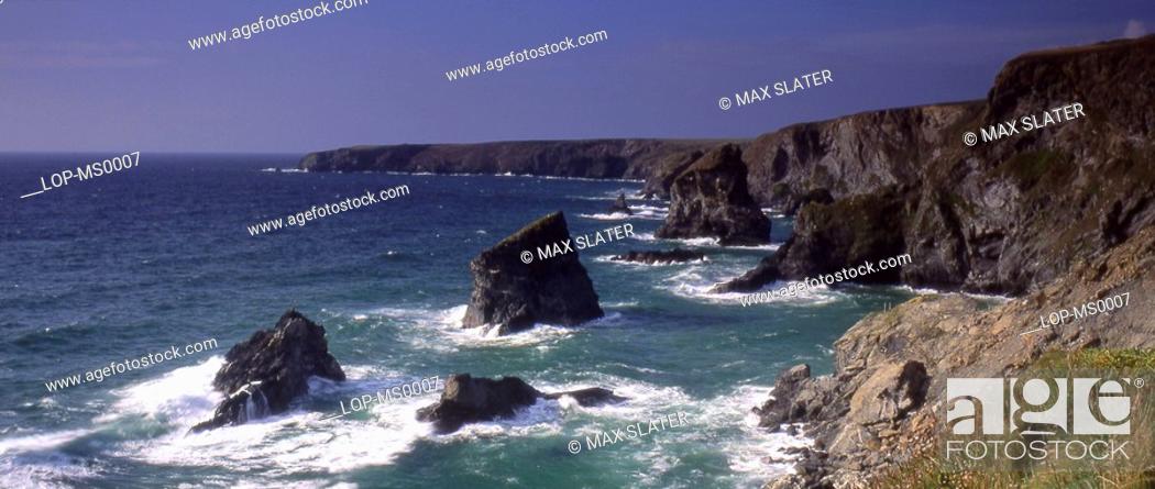 Stock Photo: England, Cornwall, Newquay, View of coastline on the North Cornwall coast.