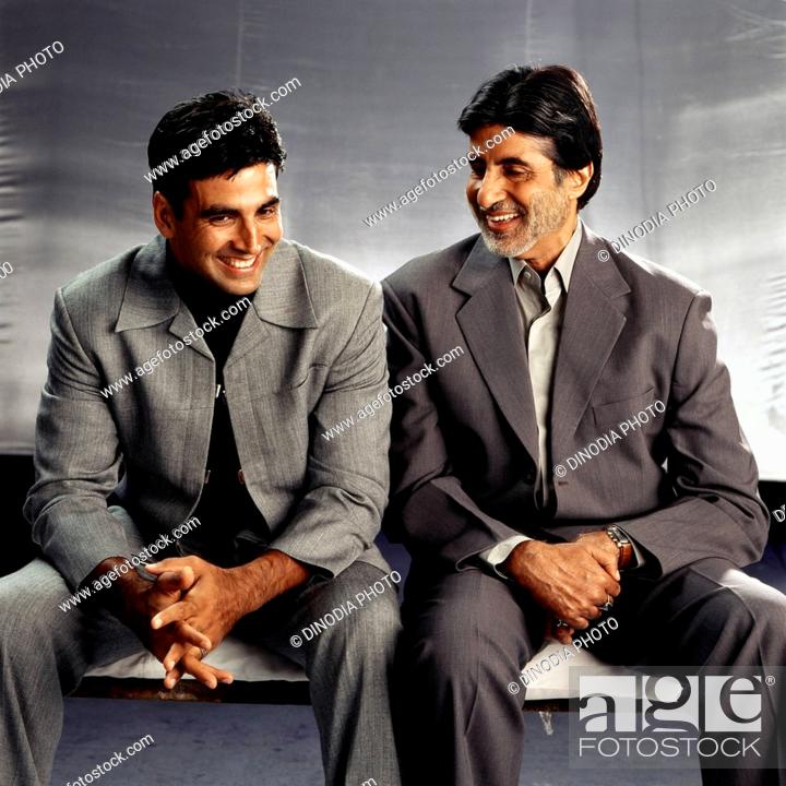 Stock Photo: 2001, Amitabh Bachchan and Akshay Kumar in Ek Rishtaa.