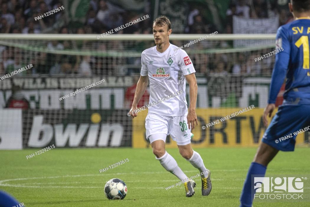Stock Photo: Christian GROSS (Gross, HB) in action with Ball; Football, DFB Pokal, 1st Main Round, SV Atlas Delmenhorst (DEL) - SV Werder Bremen (HB) 1: 6.