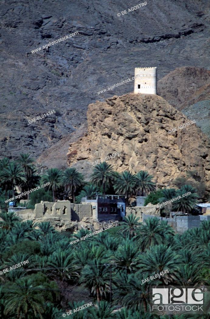 Stock Photo: Village and watchtower near Fanja or Fanjah, Oman.