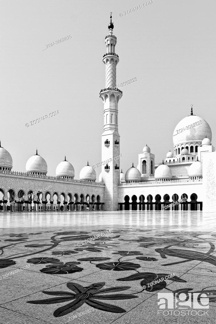 Stock Photo: Eine Moschee in Abu Dhabi.Sie ist die drittgrößte Moschee der Welt.