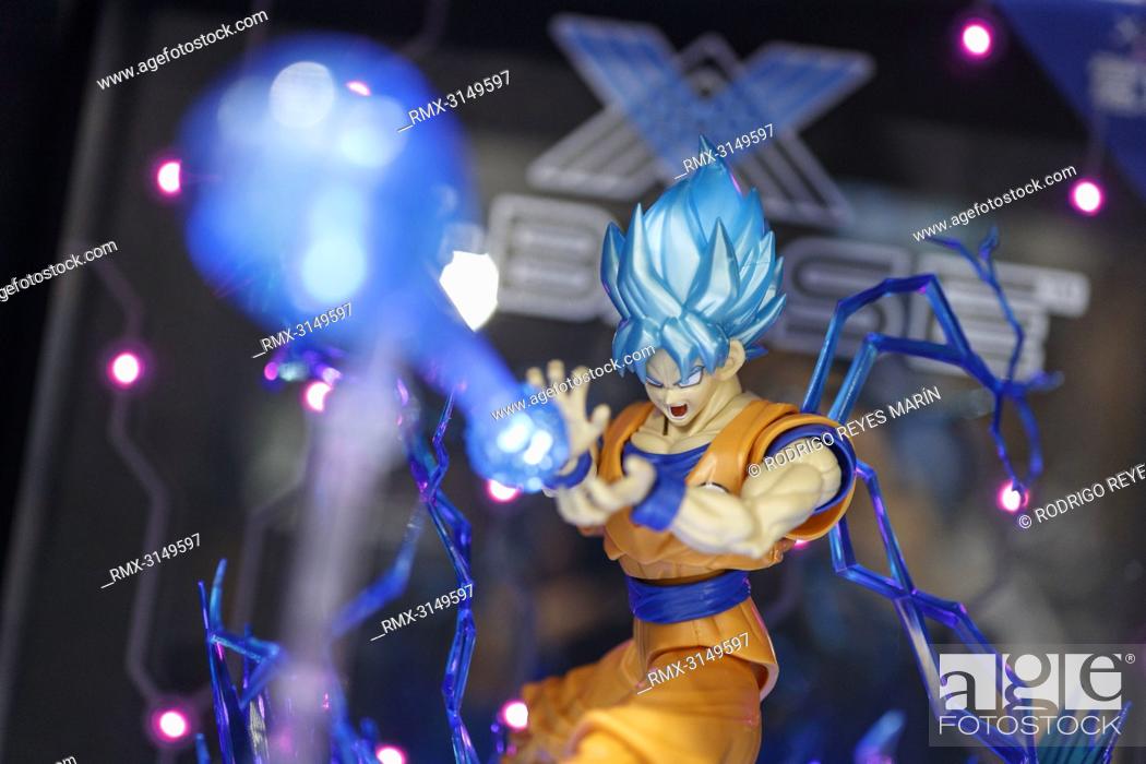 September 29, 2018, Tokyo, Japan - An action figure of Goku (Super Saiyan  Blue) on display during..., Foto de Stock, Imagen Derechos Protegidos Pic.  RMX-3149597 | agefotostock