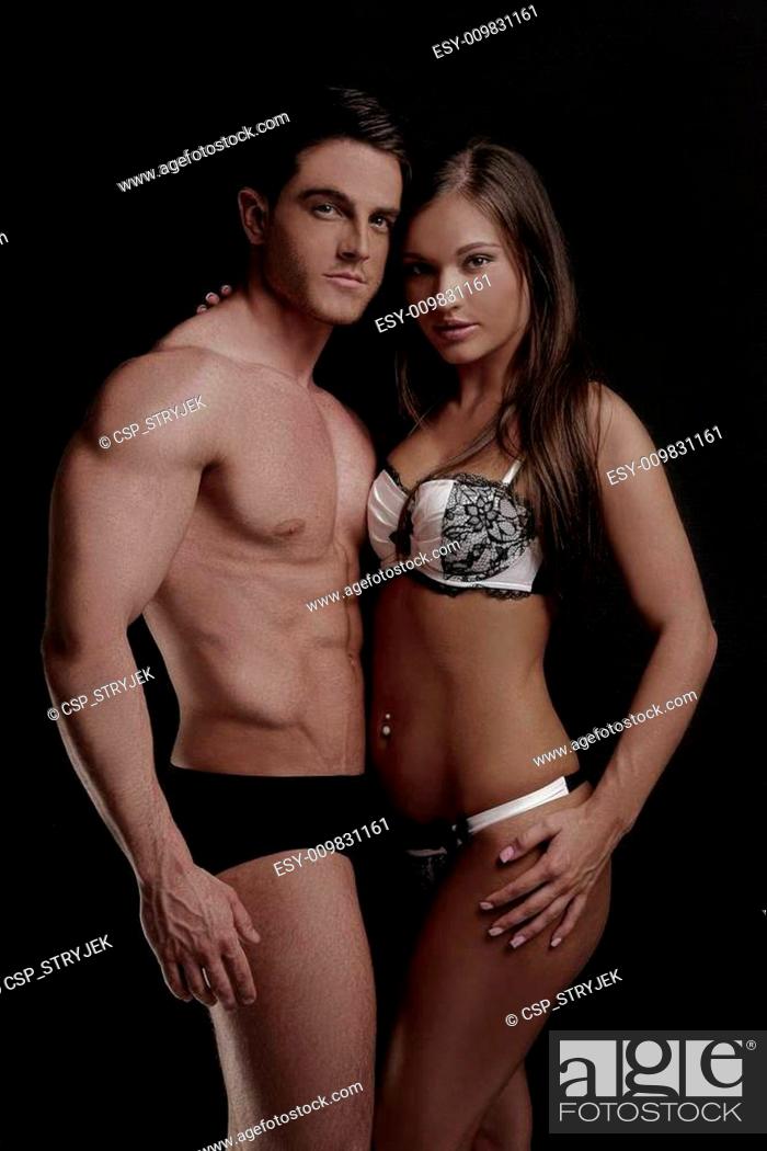 Giro de vuelta Riego A veces Very Hot Couple on Sexy Underwear Fashion, Foto de Stock, Imagen Low Budget  Royalty Free Pic. ESY-009831161 | agefotostock