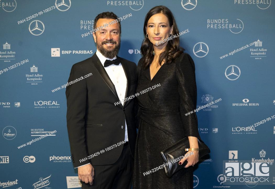 29 April 2022, Berlin: Pinar Atalay, presenter, with husband Reha Omayer  come to the 69th Federal..., Stock Photo, Picture And Rights Managed Image.  Pic. PAH-220429-99-100373-DPAI | agefotostock
