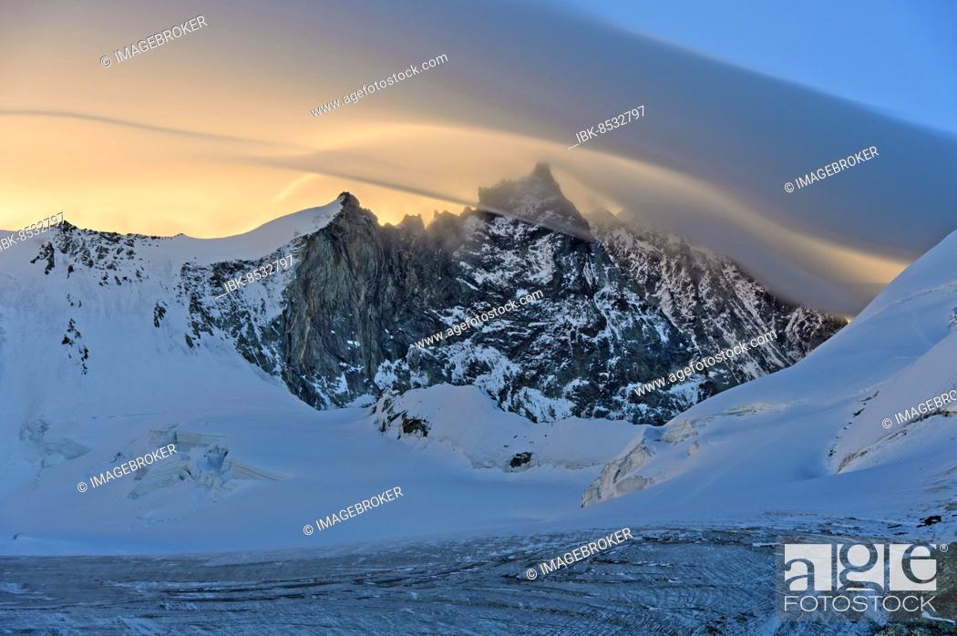Stock Photo: Sunrise over the Turtmangletscher, the peaks Bishorn and Weisshorn behind, Zinal, Val d'Anniviers, Valais, Switzerland, Europe.