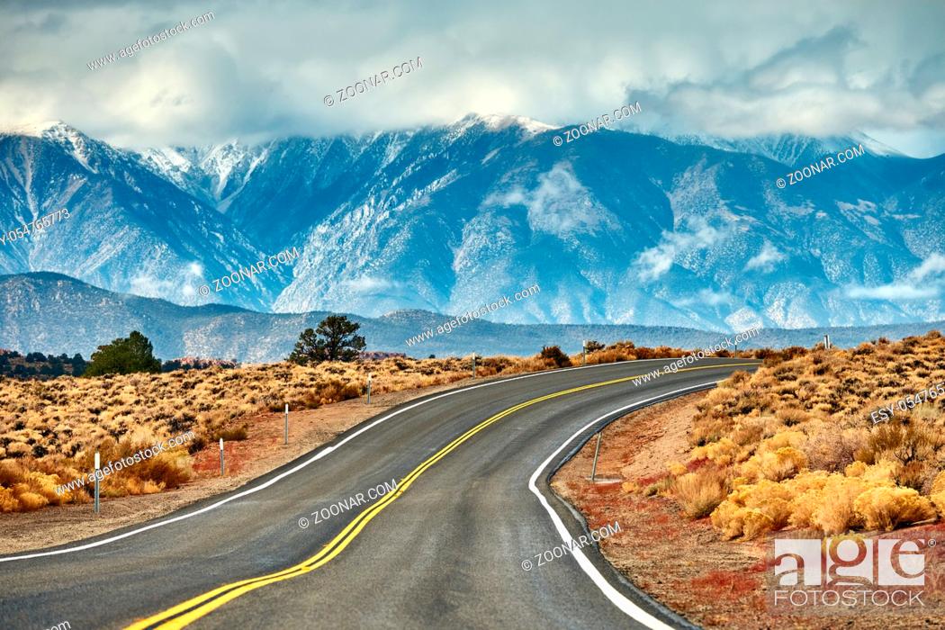 Stock Photo: Open highway in California, USA.