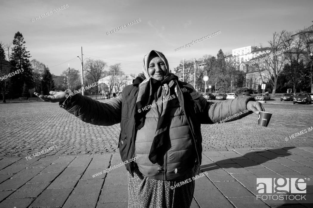 Stock Photo: Bulgaria, Sofia, mendicant.