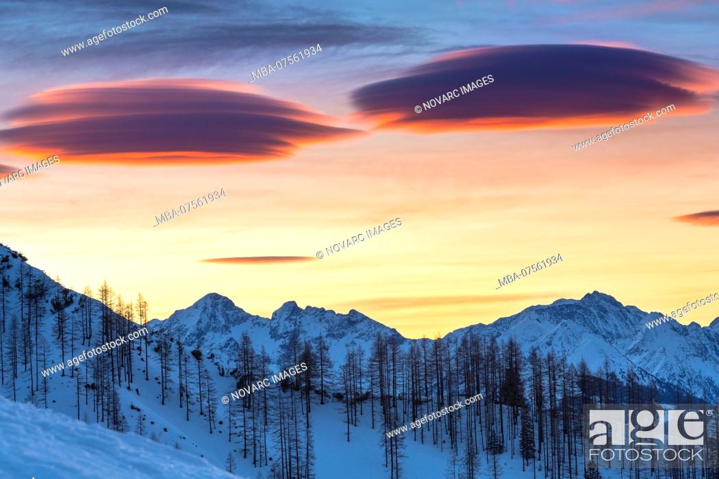 Stock Photo: Sunrise at the foot of the Dachstein massif, view of the Schladminger Tauern, Dachstein, Austria.