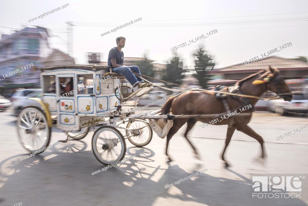 Stock Photo: Horse and Cart, Pyin Oo Lwin (aka Pyin U Lwin), Mandalay Region, Myanmar (Burma).