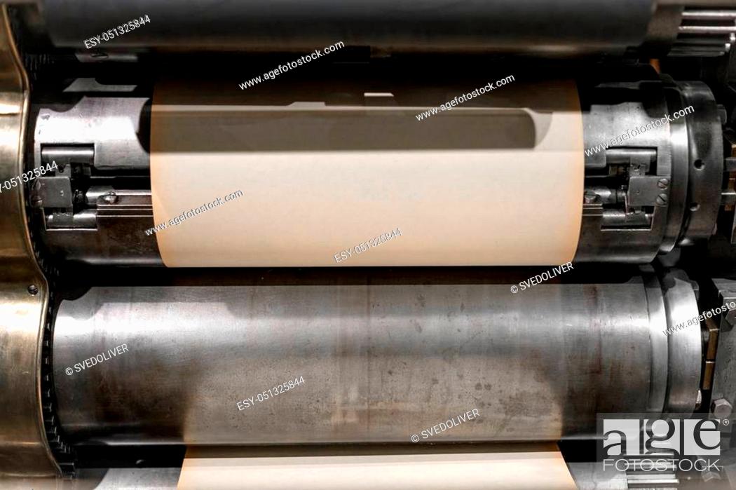 Moment band Verward zijn Old fashioned Press printing machine closeup indoors, Stock Photo, Picture  And Low Budget Royalty Free Image. Pic. ESY-051325844 | agefotostock