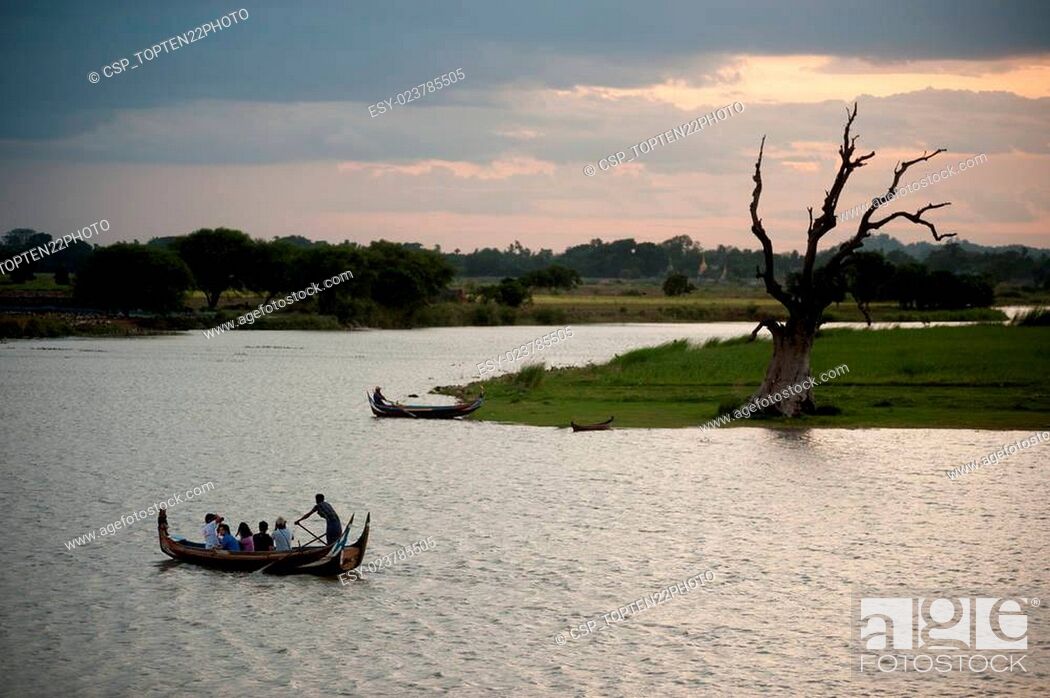 Stock Photo: Traditional boat on the lake near Uben bridge in Myanmar.