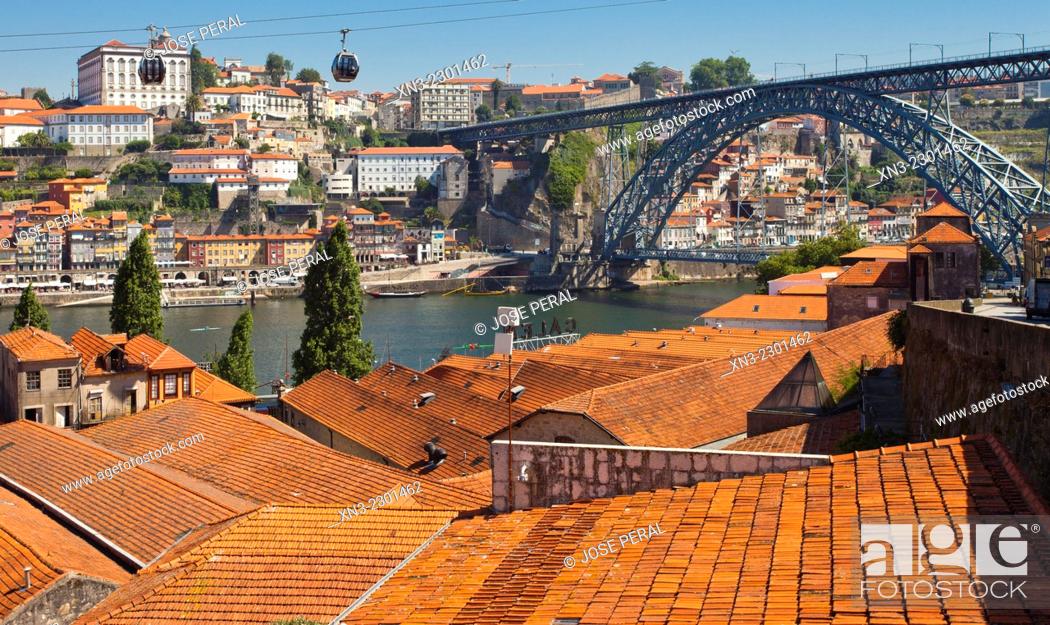 Luís I or Luiz I Bridge, Wineries Roofs, Vila Nova de Gaia, Douro