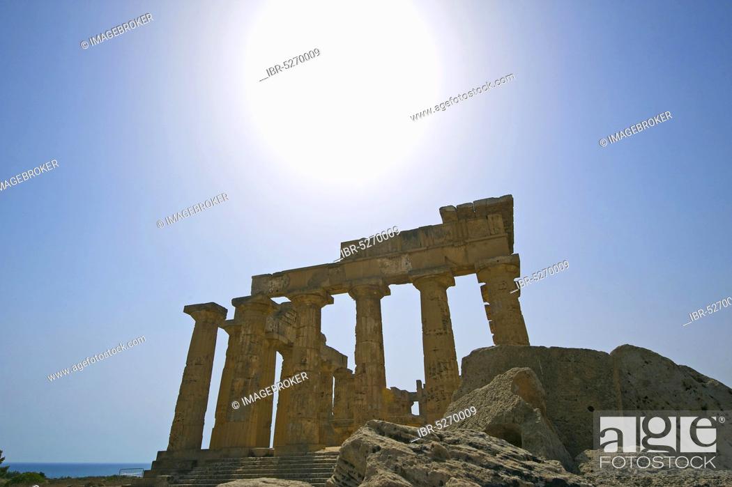 Stock Photo: Temple E, Temple of Hera, Selinunte, Province of Trabant, Sicily, Italy, Europe.