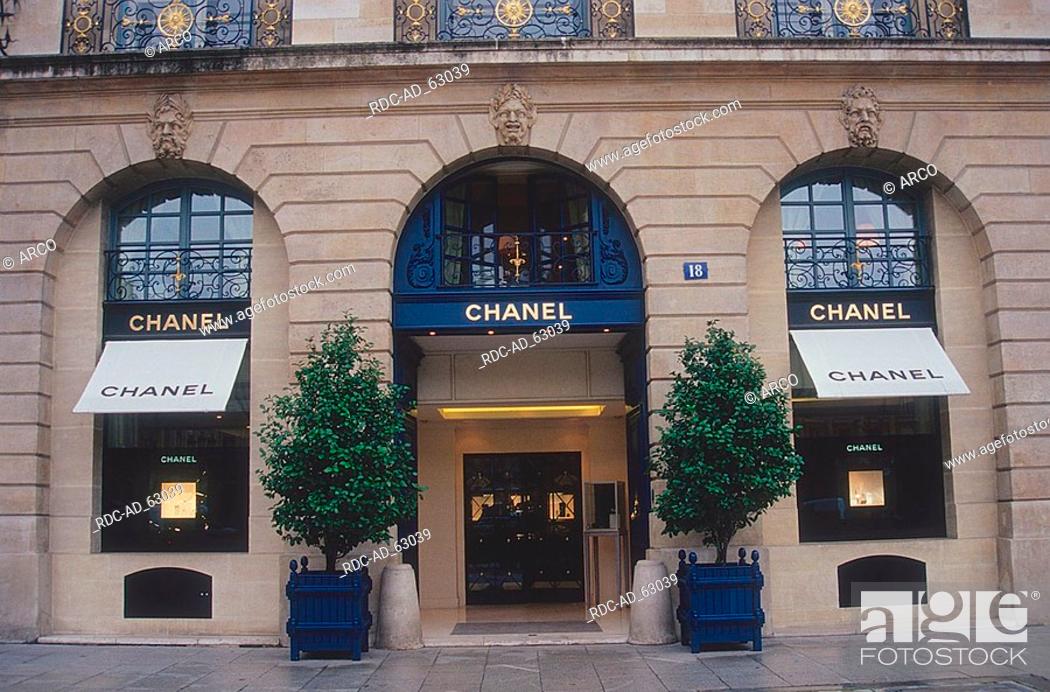 Fashion boutique 'Chanel' Place Vendome Paris France, Foto Stock, Imagen Derechos Protegidos Pic. RDC-AD_63039 | agefotostock