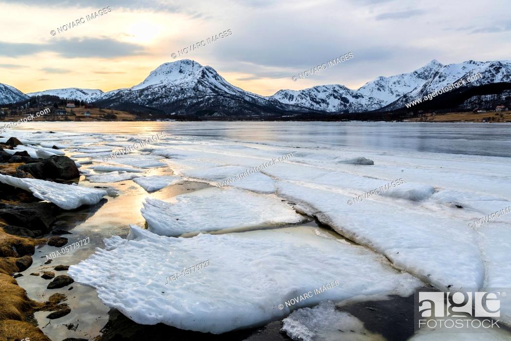 Stock Photo: Eidsfjorden with ice floes, Vester†len, Norway.