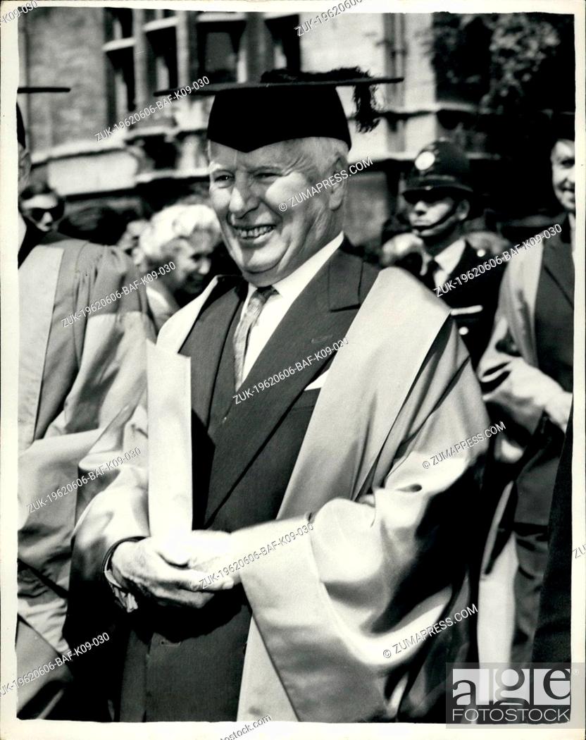 Stock Photo: Jun. 06, 1962 - Charlie Chaplin Receives Honorary Degree - at Oxford.: Actor-producer Charlie Chaplin today received the Honorary Degree of Doctor of Letters.
