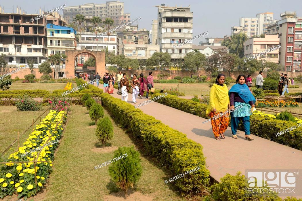 Stock Photo: Bangladesh, Dhaka (Dacca), Old Dhaka, the Lalbagh Fort is an incomplete 17th century Mughal fort complex on the banks of the Buriganga river.